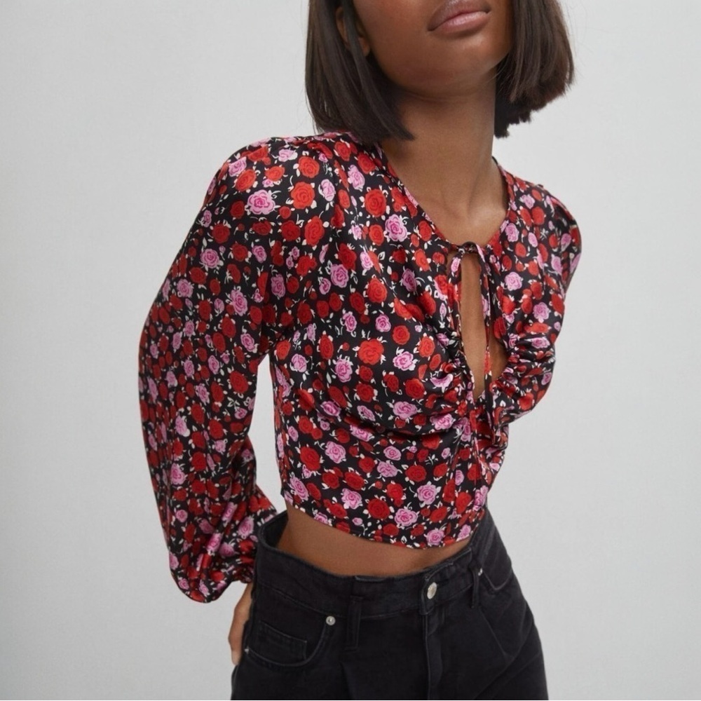 Bershka Floral cropped blouse